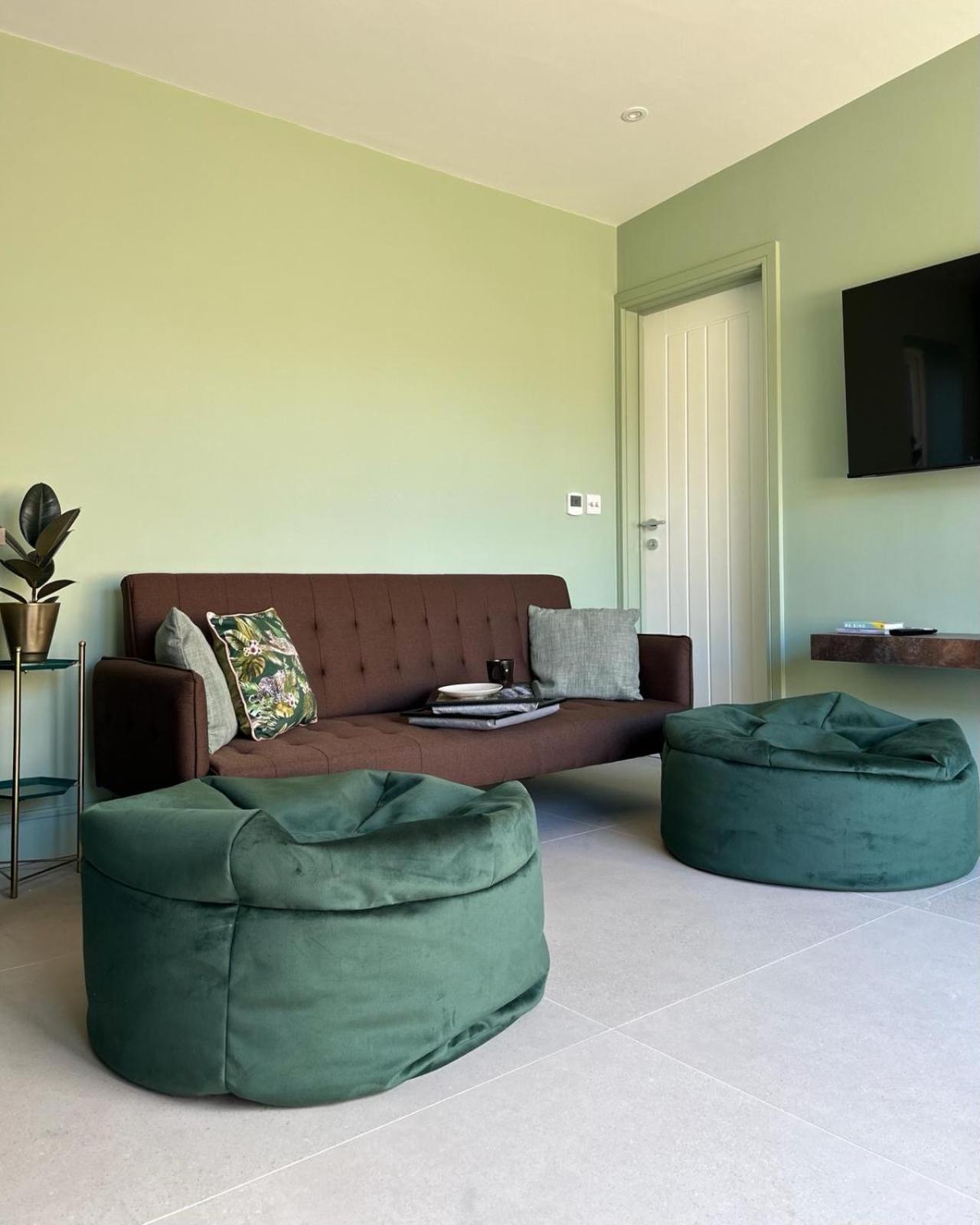 White Oaks Sussex Twineham