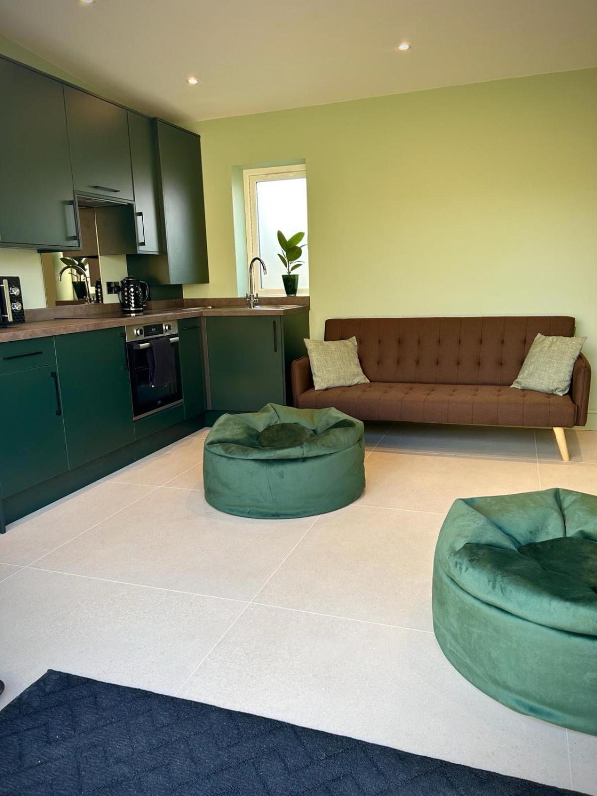 White Oaks Sussex *